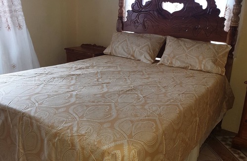 Montego Bay House | Bev ROSEVILLA 3 Bedroom family house in Rosehall Rhyne Park Village.Montego Bay