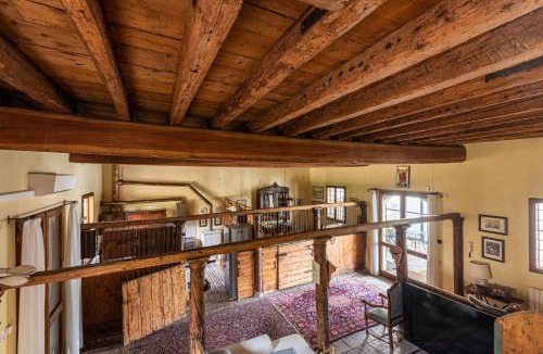 San Pietro Viminario Villa | Big Scuderia Country Mansion 5500SquareFeet