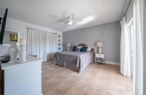 Alice Town House | Bimini Blue Villa Villa