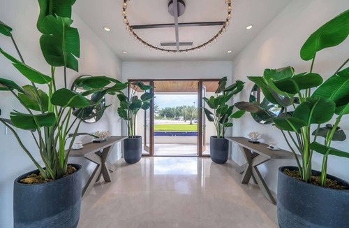 Alice Town House | Biminis Beachfront Dream Villa