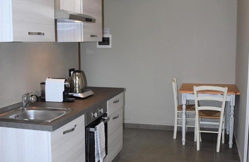 Cairate Apartment | Black & White - My Place Malpensa