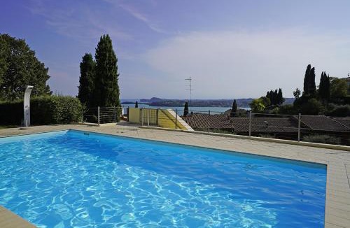 Gardone Riviera Apartment | Blue Vista