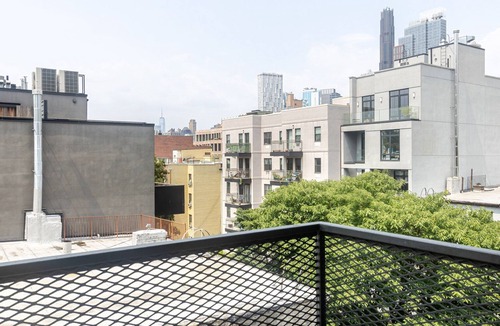 Boerum Hill Apartment | Blueground | Boerum Hill, rooftop, nr Fort Greene Park