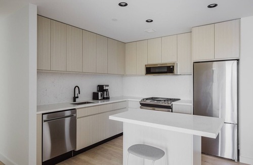 Downtown Brooklyn Apartment | Blueground | Downtown BK, gym & w/d, nr BAM