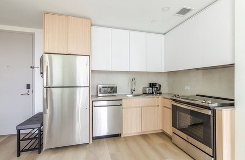 Gowanus Apartment | Blueground | Gowanus, pool & w/d, nr park