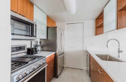 Greenwich Village Apartment | Blueground | Jersey City 1bd apartment