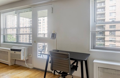 Manhattan Valley Apartment | Blueground | Manhattan Valley, balcony, nr Central Park