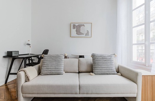 Quartier de la Monnaie Apartment | Blueground | Porte Dauphine, elev, nr metro