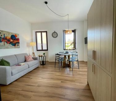 Travedona-Monate Apartment | Bnbook Al castello