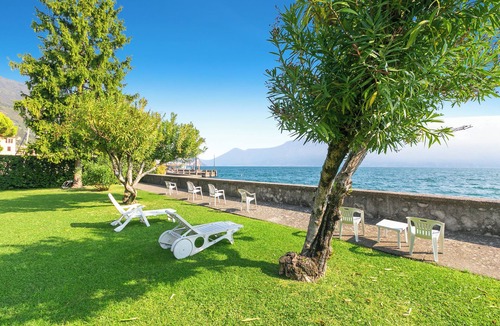 Bogliaco Apartment | Bogliaco Lake Front, Gargnano, Italy