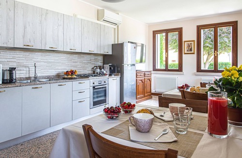 Mussolente Apartment | Borgo Tabari Kandinsky apartment
