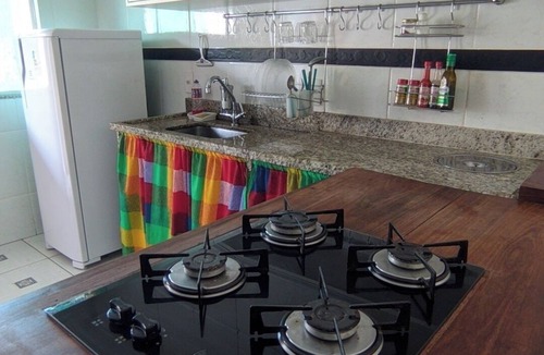 Cachoeiras de Macacu House | House with 2 bedrooms, barbecue and garage. Close to the river. Pets accepted!