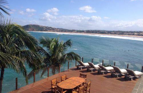 Ferradurinha House | 1200 m² House ∙ 5 bedrooms ∙ 14 guests