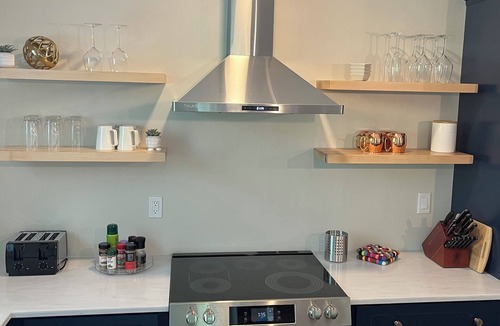 Spanish Wells House | Brand NEW! Beginning Sept. 2024! 25th street with private path to North Beach.