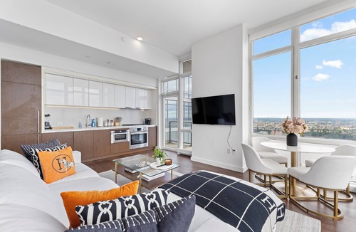 Hell's Kitchen Apartment | BREATHTAKING SKYLINE VIEWS! Corner Luxury 2BR/2BA near Times Sq + Video Tour