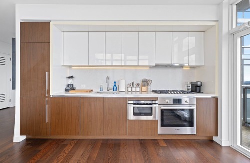Hell's Kitchen Apartment | BREATHTAKING SKYLINE VIEWS! Corner Luxury 2BR/2BA near Times Sq + Video Tour