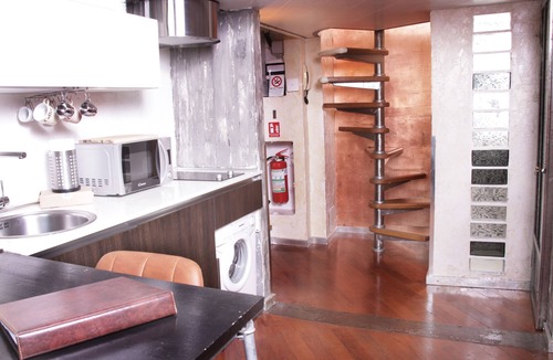 Porta Nuova Apartment | Brera Design Suite 35mq - 5 min Metro & WiFi 338mb