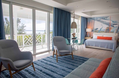 Dunmore Town House | Brett's House/with pool in fabulous Dunmore Town with luxury hotel amenities