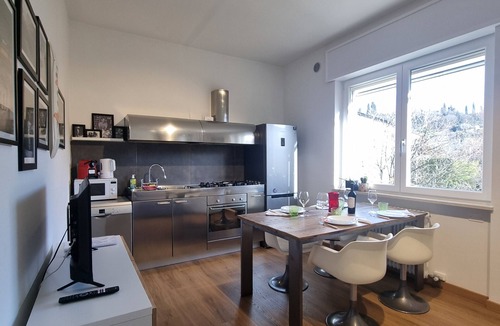 Verona Apartment | Bright apartment a stone's throw from Roman Theater