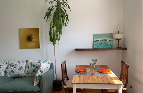 Centro Direzionale Apartment | Bright Pop Flat Isola Central Station Hub