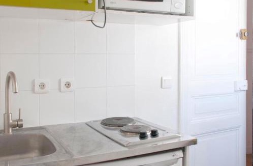 Quartier de Rochechouart Apartment | Bright Studio In The Heart Of Montmartre