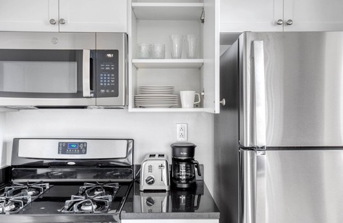 Lincoln Square Apartment | Bright UWS 1BR w/Gym, Elevator & DM, near Lincoln Center, by Blueground