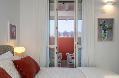 Cressa Ski Chalet | Bright White Villa with Private Garden near Bogogno golf club