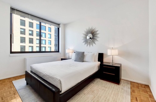 Downtown Brooklyn Apartment | Brooklyn Heights One Bedroom with Amenitites