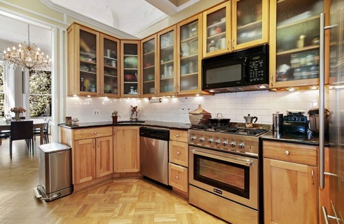 Lincoln Square Apartment | Brownstone Historic Home near Central Park