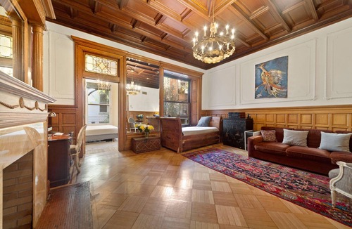 Lincoln Square Apartment | Brownstone Historic Home near Central Park