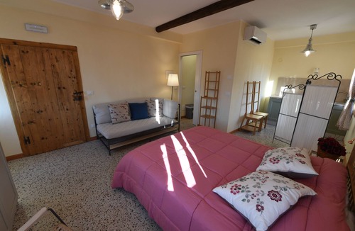 Concordia Sagittaria House | CA 'Dei Ciossi - Suite Rosa, ground floor with kitchen. Number 1