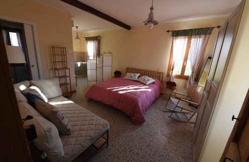 Concordia Sagittaria House | CA 'Dei Ciossi - Suite Rosa, ground floor with kitchen. Number 1
