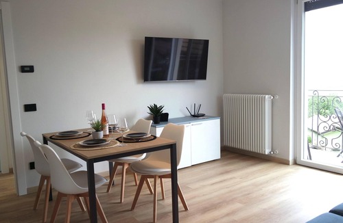 Someraro Apartment | Ca di Cambret 1 with lake view