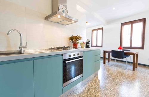 Dorsoduro Apartment | Ca Grimani Private Terrace and Great Canal View
