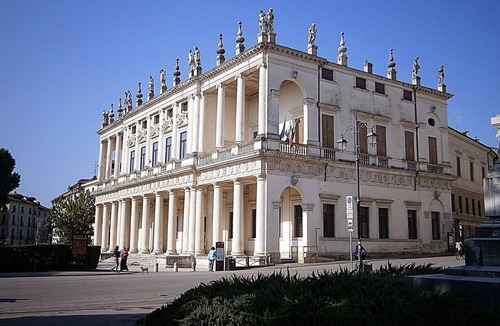 Vicenza Apartment | Ca' San Marco: Charming, Modern 1BD Suite in Vicenza Centro. Newly-renovated!