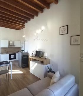 Bernareggio Apartment | Camillo Benso