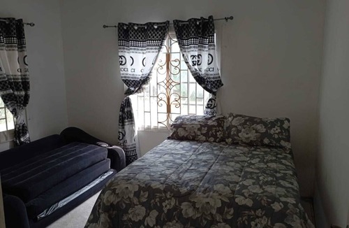 Savanna la Mar Bed & Breakfast | CAMS HIDEAWAY SUITE