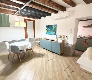Castello Apartment | Canal view apartment