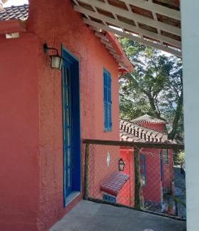 Quitandinha House | Canto Alto, Encanto