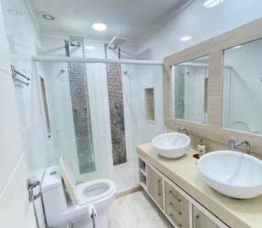 Pero House | Casa -3Quartos com Piscina-Peró