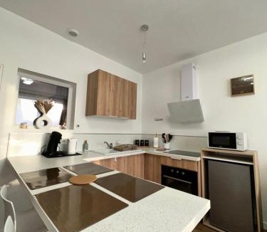 Quincy-Voisins Apartment | Casa Armando, beau F2, 2 places de parking clos, proche Disneyland