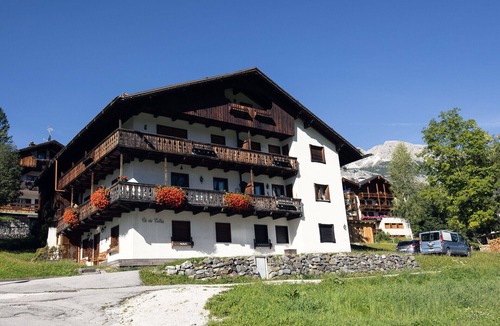 Cortina d'Ampezzo Historic Centre Apartment | Casa Betulla in Cortina d'Ampezzo