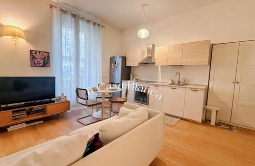 Centro Direzionale Apartment | Casa Bianca