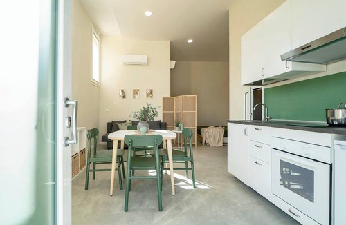 Castel San Pietro Terme Apartment | Casa del Falegname · Rovere Loft with kitchen · 2 guests