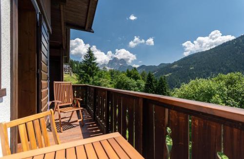 Selva di Cadore Apartment | Casa dei Gigli