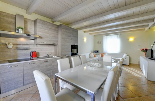 Pieve Vecchia Apartment | Casa della Romantica near to the beach