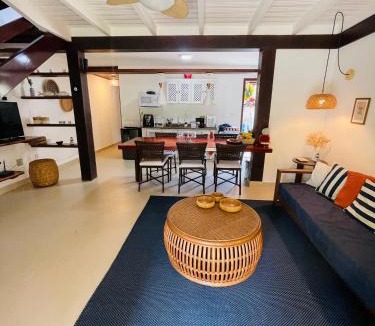 Praia Rasa House | Casa em condomínio fechado com estrutura completa