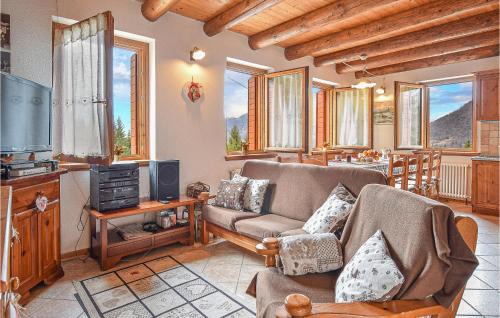 Sovramonte House | Casa Giglio Dorato