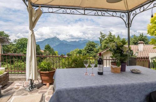 San Zeno di Montagna Apartment | Casa Heli 2 lake view