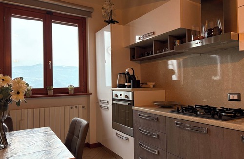 Tavernola Bergamasca House | Casa Moia – Luxury with Privacy, Airco, Pool & Open Views over Lake Iseo ★